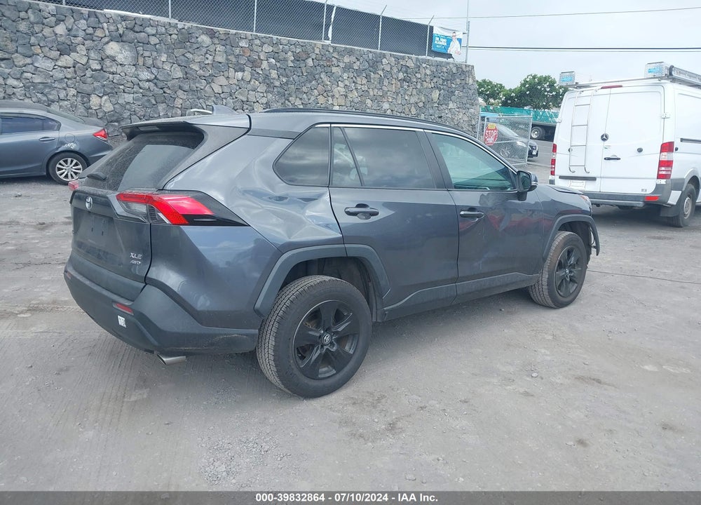 2021 TOYOTA RAV4 XLE VIN: 2T3P1RFV6MW162364