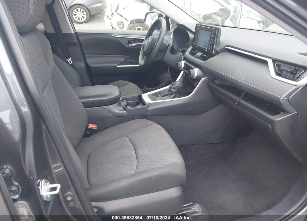 2021 TOYOTA RAV4 XLE VIN: 2T3P1RFV6MW162364