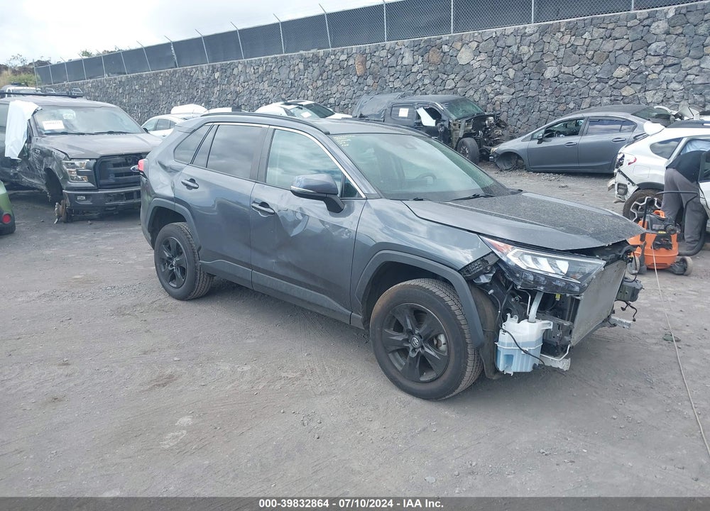 2021 TOYOTA RAV4 XLE VIN: 2T3P1RFV6MW162364