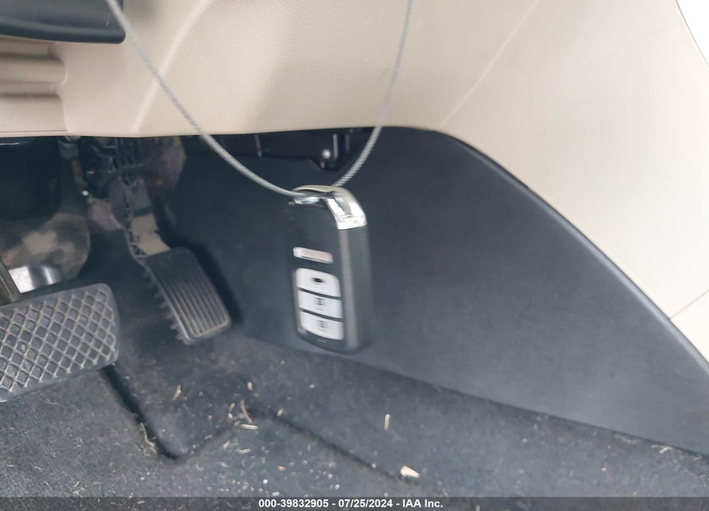 2014 HONDA ACCORD EX-L V-6 VIN: 1HGCR3F8XEA027095