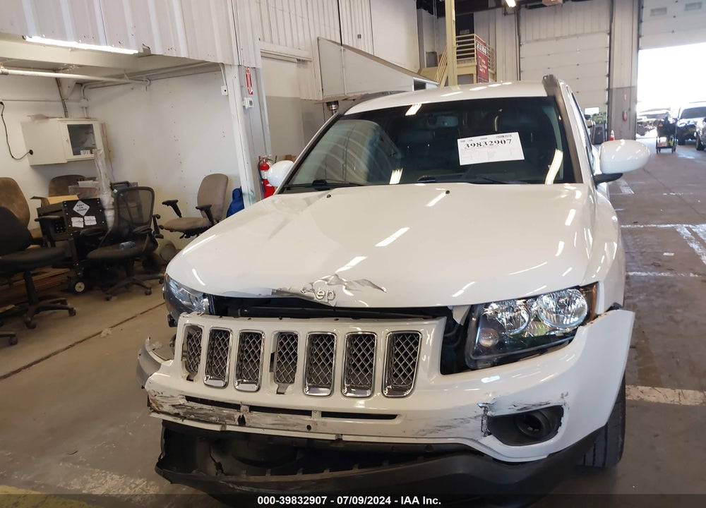 2016 JEEP COMPASS LATITUDE VIN: 1C4NJDEB4GD758124