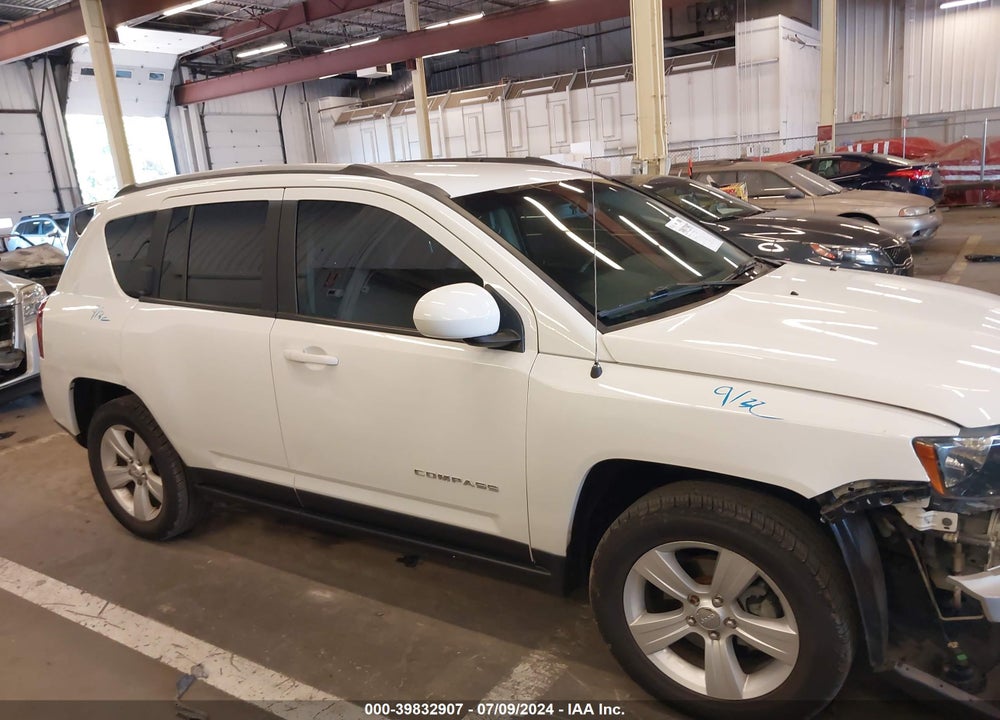 2016 JEEP COMPASS LATITUDE VIN: 1C4NJDEB4GD758124