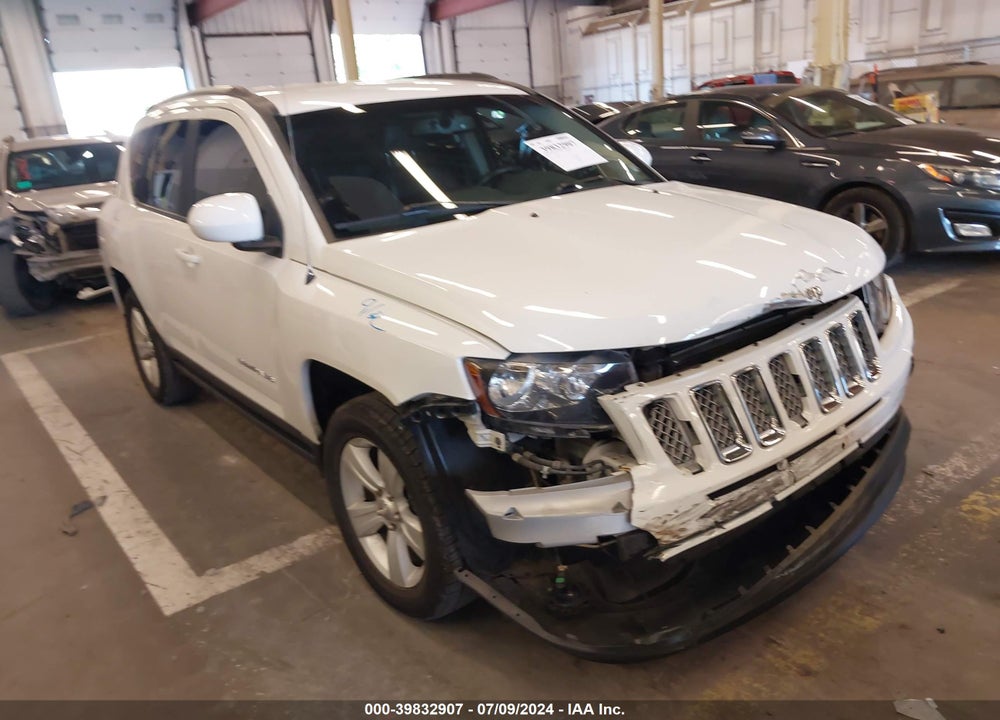 2016 JEEP COMPASS LATITUDE VIN: 1C4NJDEB4GD758124