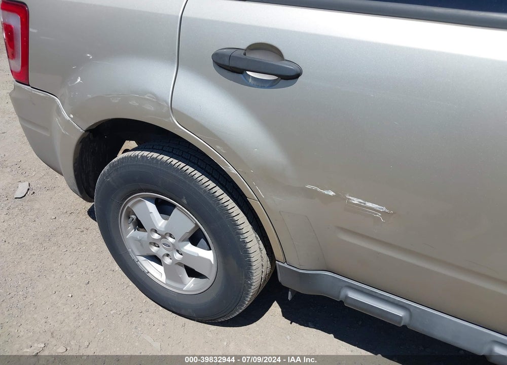 2010 FORD ESCAPE XLT VIN: 1FMCU0D7XAKB55634
