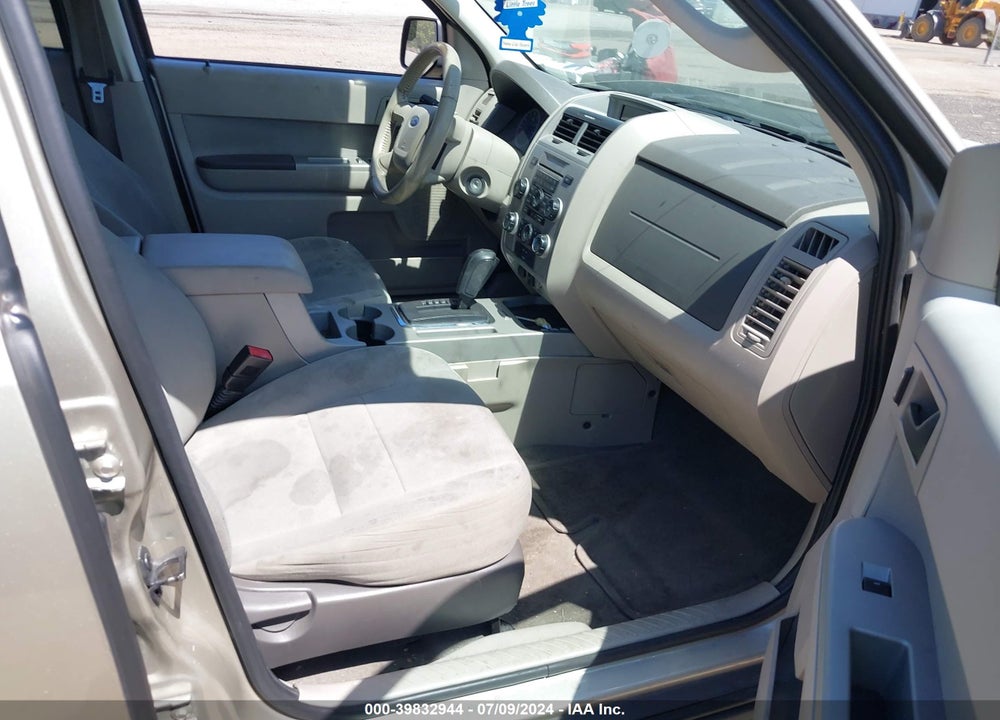 2010 FORD ESCAPE XLT VIN: 1FMCU0D7XAKB55634