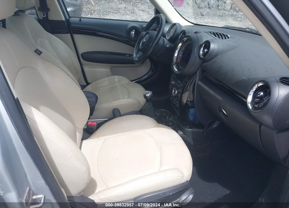 2016 MINI COUNTRYMAN COOPER S VIN: WMWZC3C53GWP53629