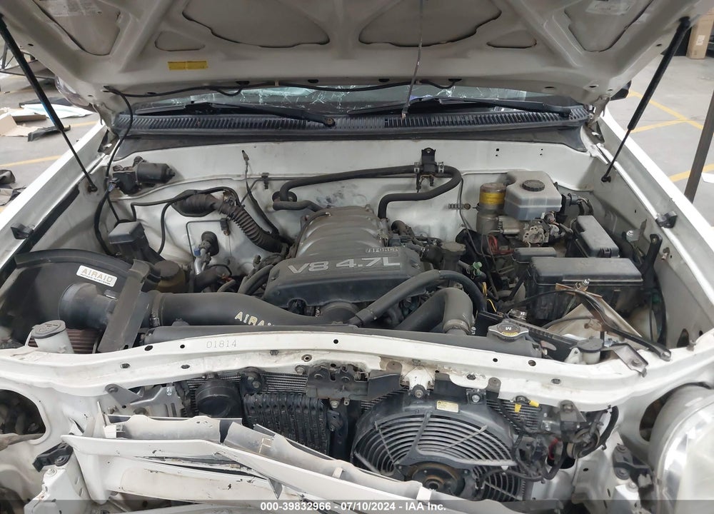 2004 TOYOTA TUNDRA SR5 V8 VIN: 5TBDT44104S446583