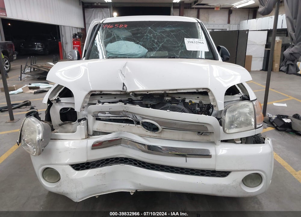 2004 TOYOTA TUNDRA SR5 V8 VIN: 5TBDT44104S446583