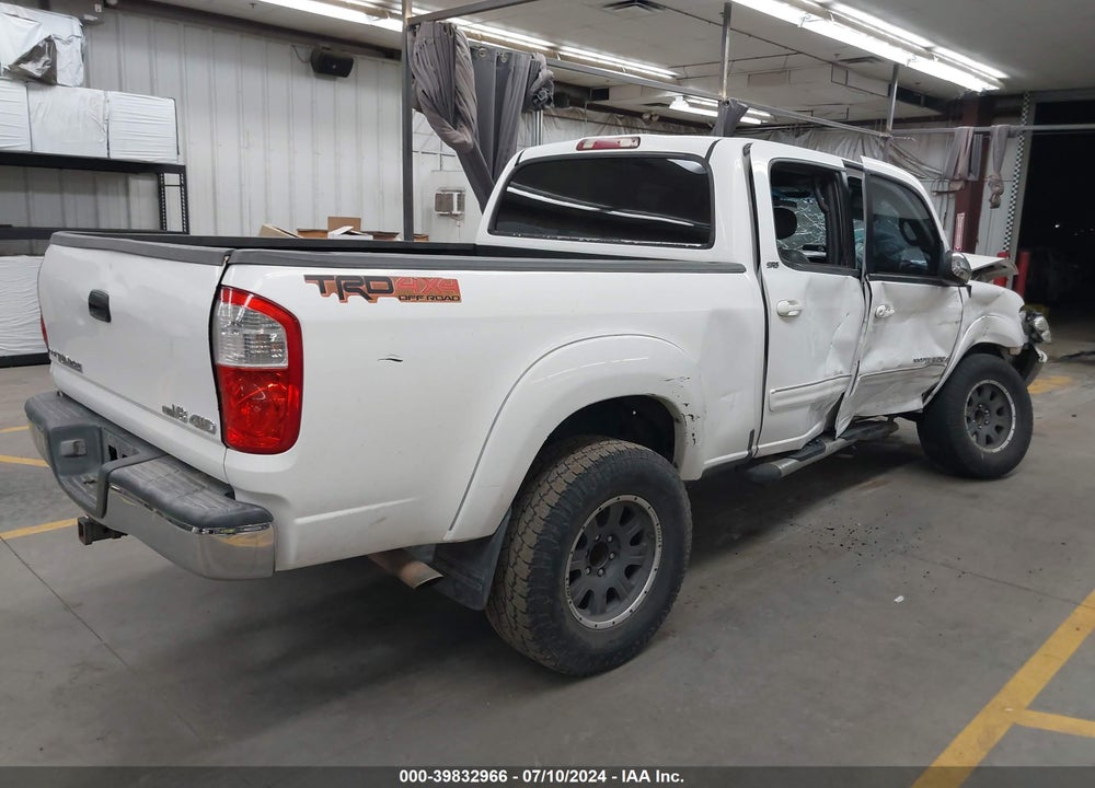 2004 TOYOTA TUNDRA SR5 V8 VIN: 5TBDT44104S446583