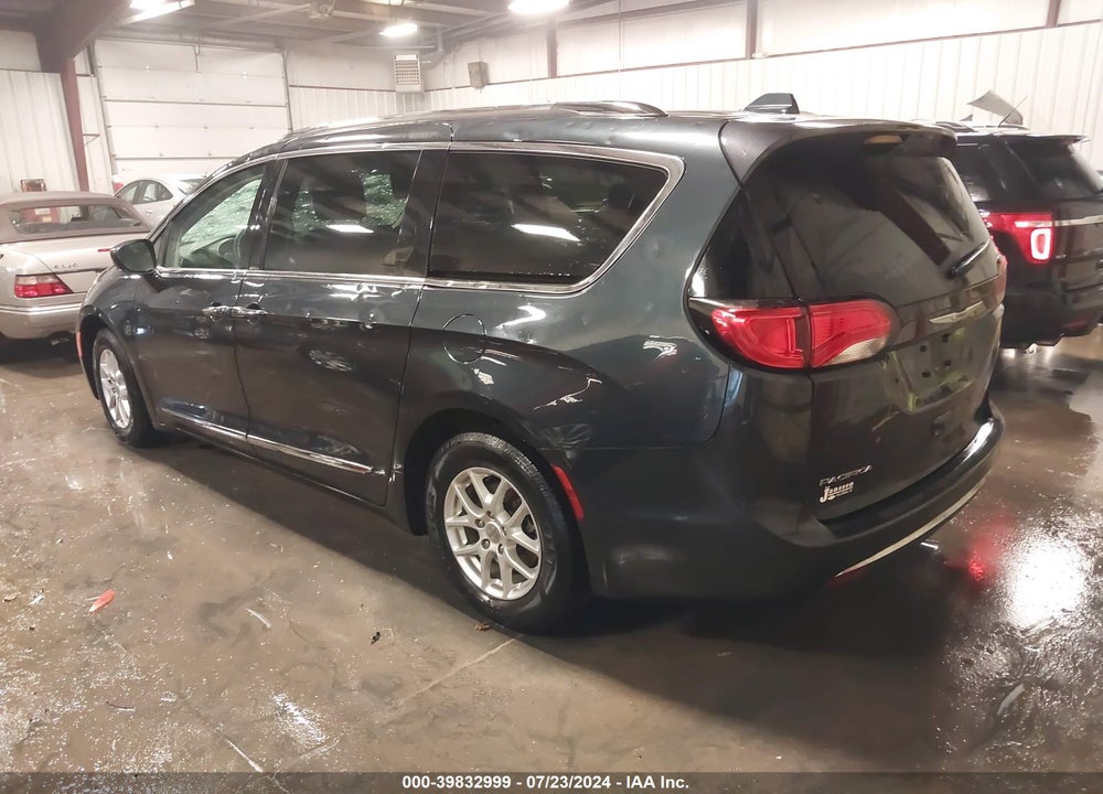 2020 CHRYSLER PACIFICA TOURING L VIN: 2C4RC1BG9LR277030