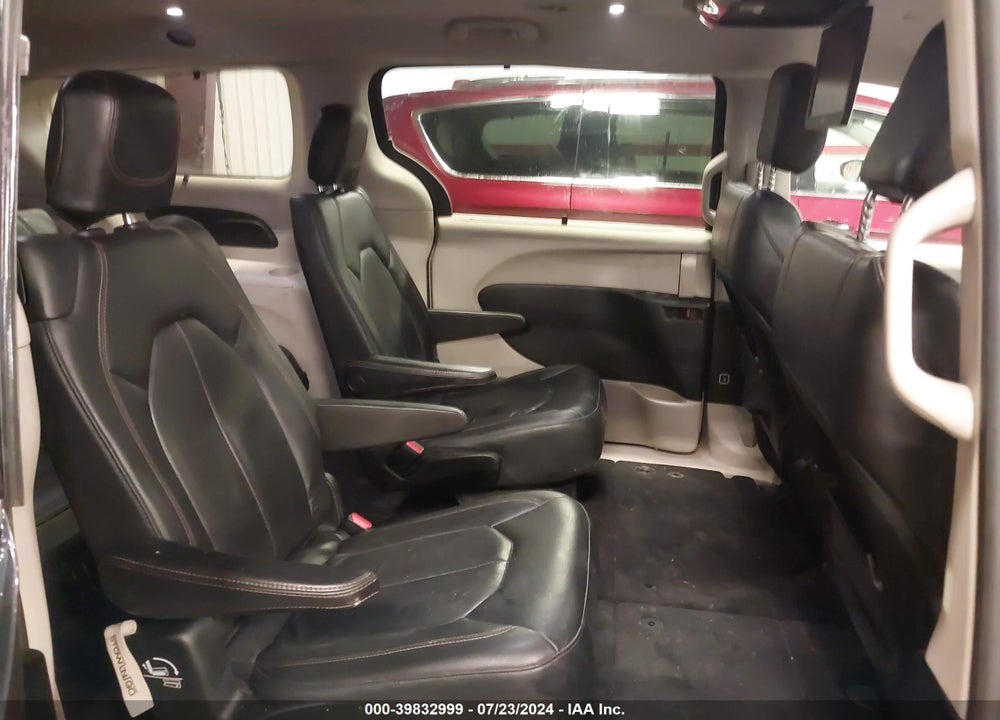 2020 CHRYSLER PACIFICA TOURING L VIN: 2C4RC1BG9LR277030
