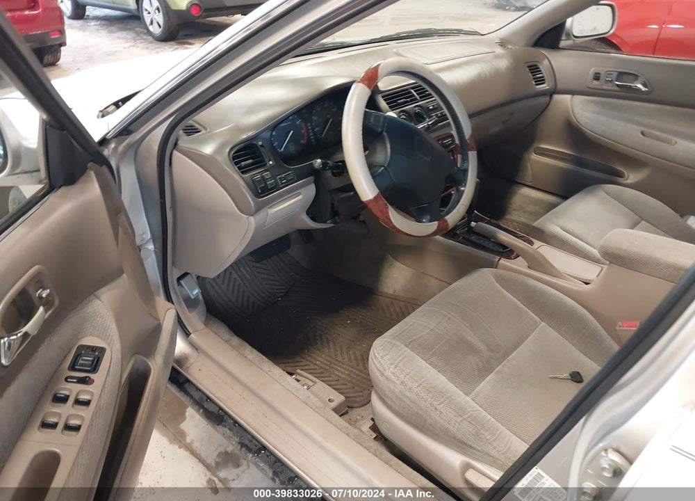 1997 HONDA ACCORD SE VIN: 1HGCD5601VA106840