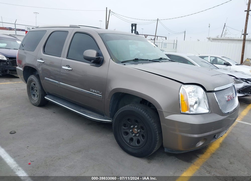 2012 GMC YUKON DENALI VIN: 1GKS2EEF9CR137021