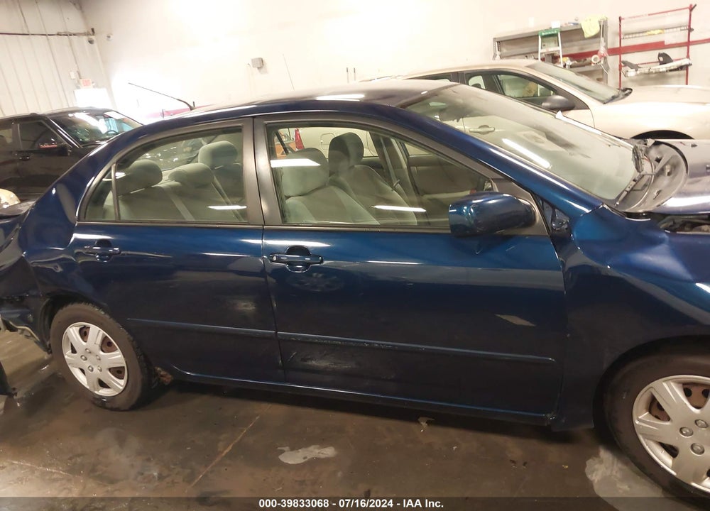 2007 TOYOTA COROLLA LE VIN: 1NXBR32EX7Z870703