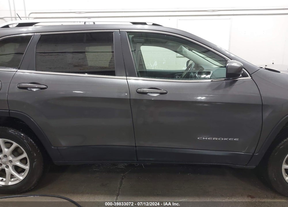 2014 JEEP CHEROKEE VIN: 1C4PJMCB0EW138075