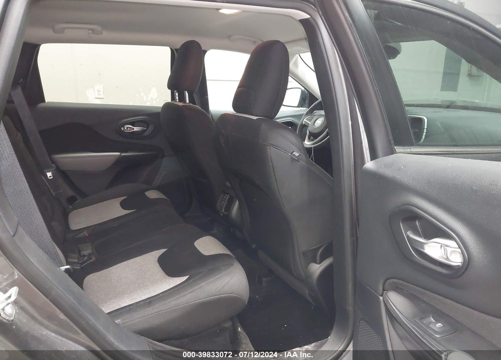 2014 JEEP CHEROKEE VIN: 1C4PJMCB0EW138075