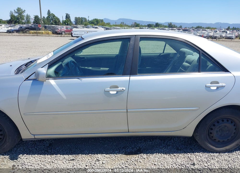2003 TOYOTA CAMRY LE VIN: JTDBE32K330142390