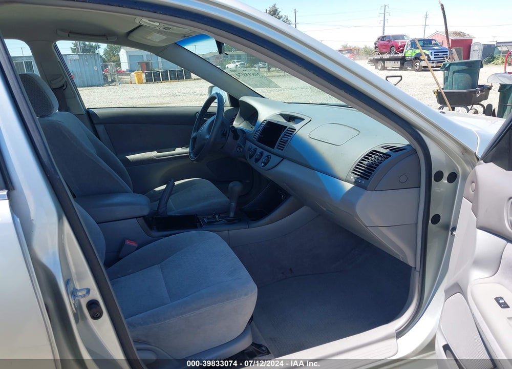 2003 TOYOTA CAMRY LE VIN: JTDBE32K330142390