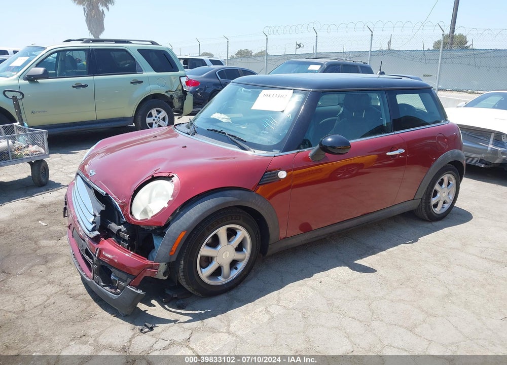 2009 MINI COOPER VIN: WMWMF33509TW70892