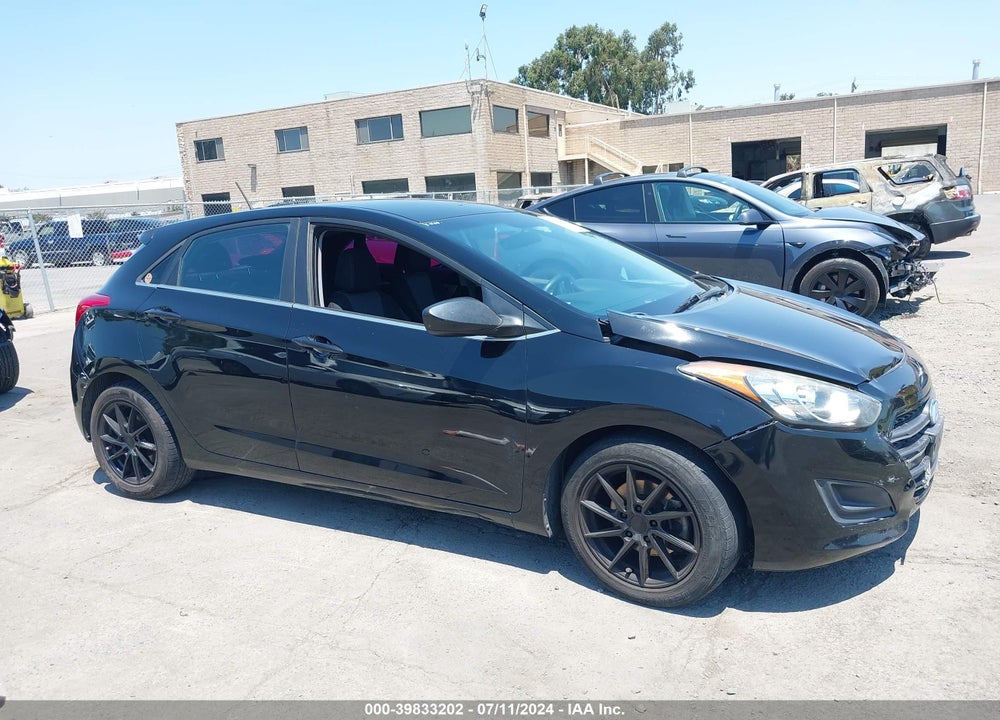 2016 HYUNDAI ELANTRA GT VIN: KMHD35LH6GU282022