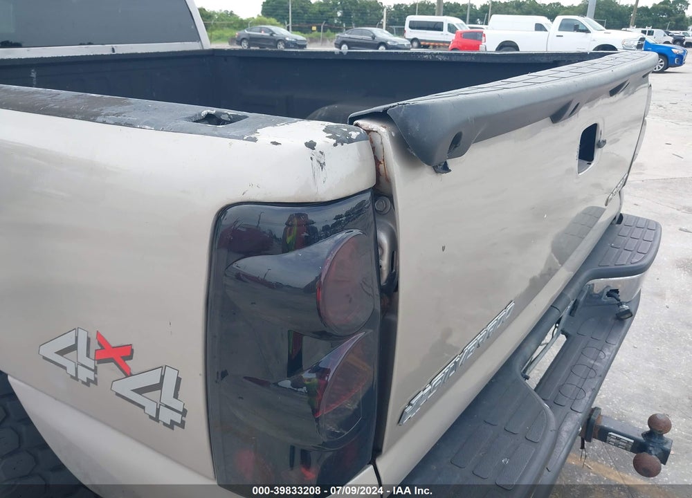 2004 CHEVROLET SILVERADO 1500 LS VIN: 2GCEK19T841278626