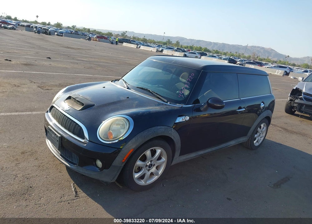 2009 MINI COOPER S CLUBMAN VIN: WMWMM33529TP92174
