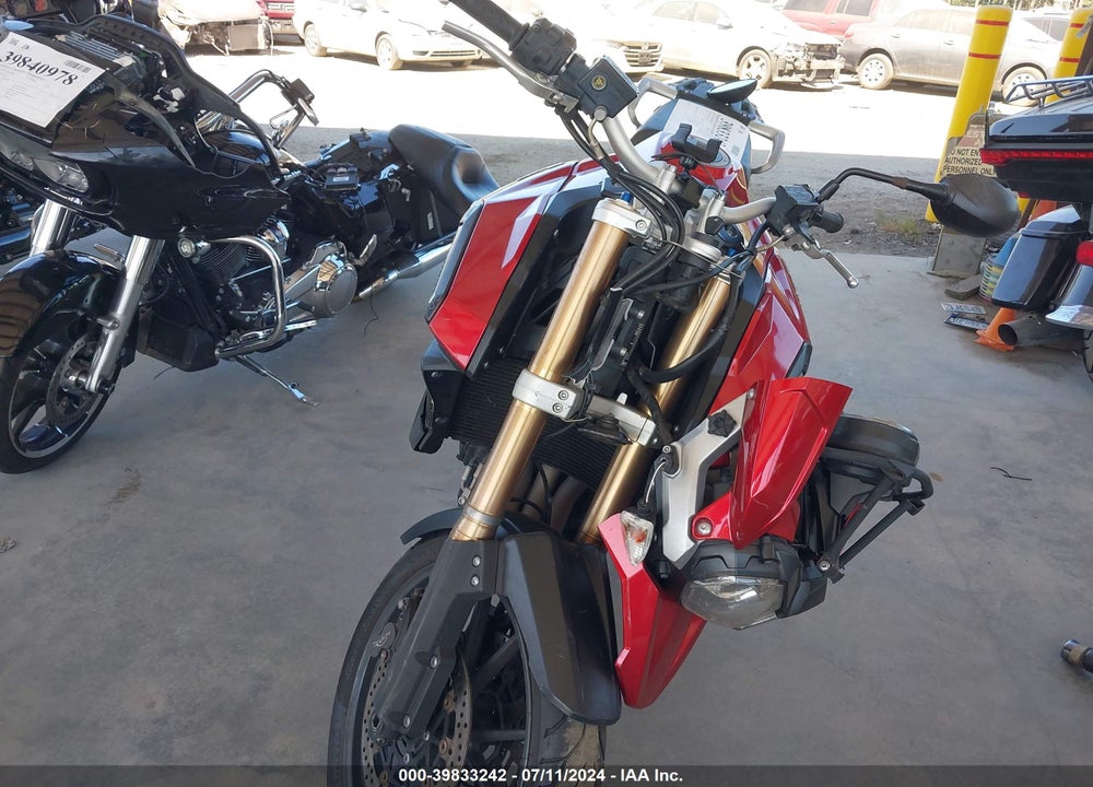 2015 TRIUMPH MOTORCYCLE TIGER EXPLORER VIN: SMTF02XK4FJ660124