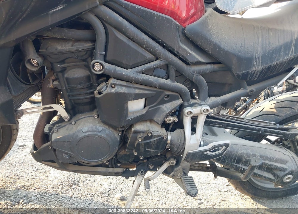 2015 TRIUMPH MOTORCYCLE TIGER EXPLORER VIN: SMTF02XK4FJ660124