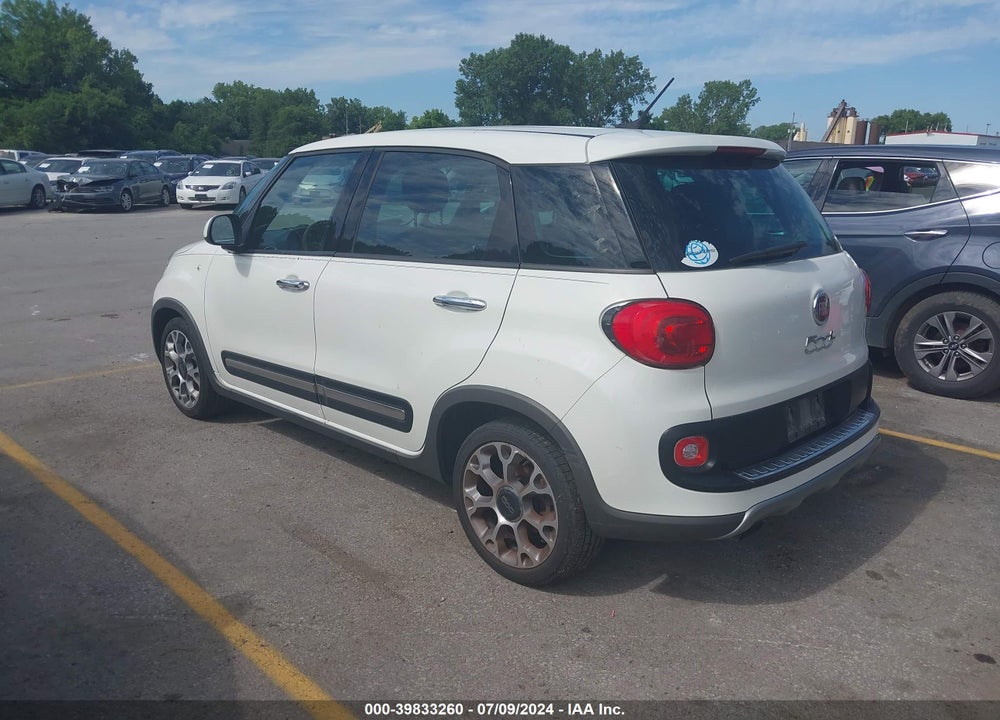 2015 FIAT 500L TREKKING VIN: ZFBCFADH9FZ031790
