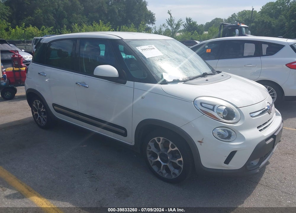 2015 FIAT 500L TREKKING VIN: ZFBCFADH9FZ031790