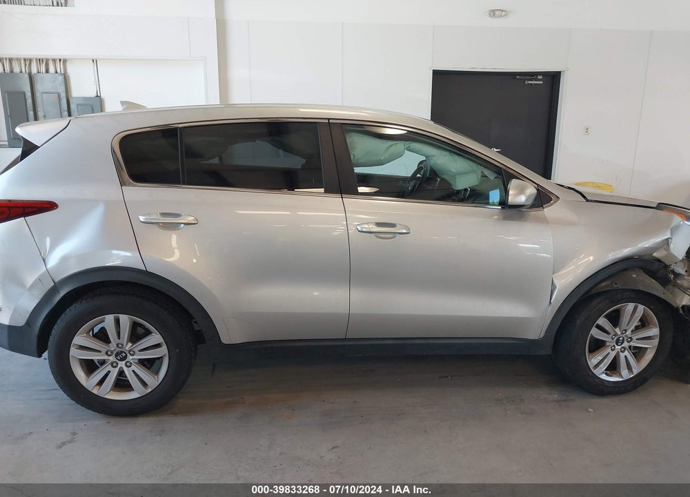 2018 KIA SPORTAGE LX VIN: KNDPM3AC1J7454750