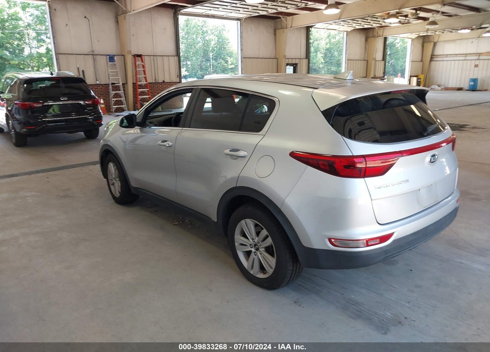 2018 KIA SPORTAGE LX VIN: KNDPM3AC1J7454750
