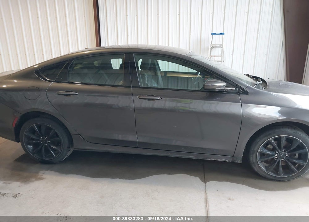 2015 CHRYSLER 200 S VIN: 1C3CCCBB2FN658312