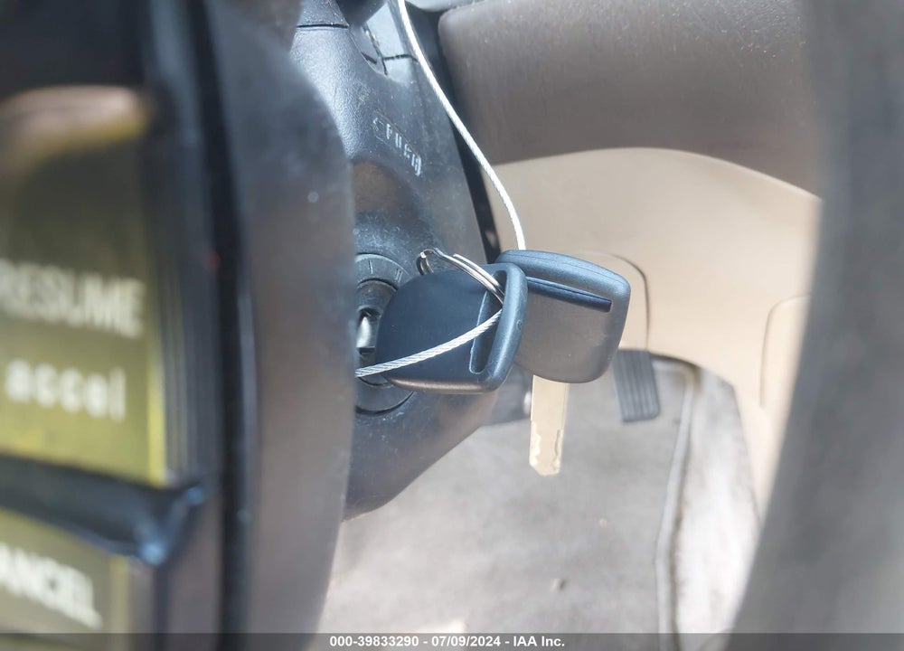 2003 HONDA CIVIC LX VIN: 1HGEM225X3L001546
