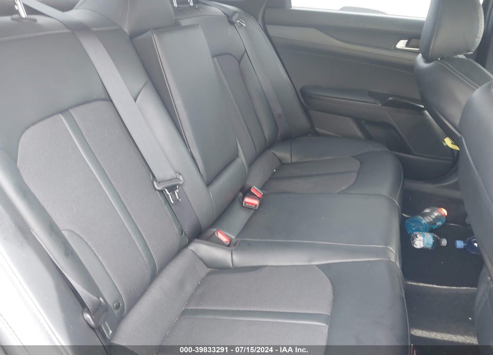 2024 KIA K5 VIN: 5XXG64J2XRG253388