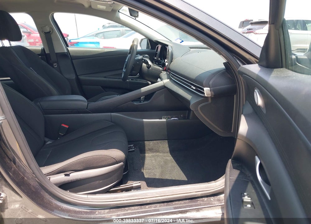 2023 HYUNDAI ELANTRA SEL VIN: 5NPLM4AG0PH110631