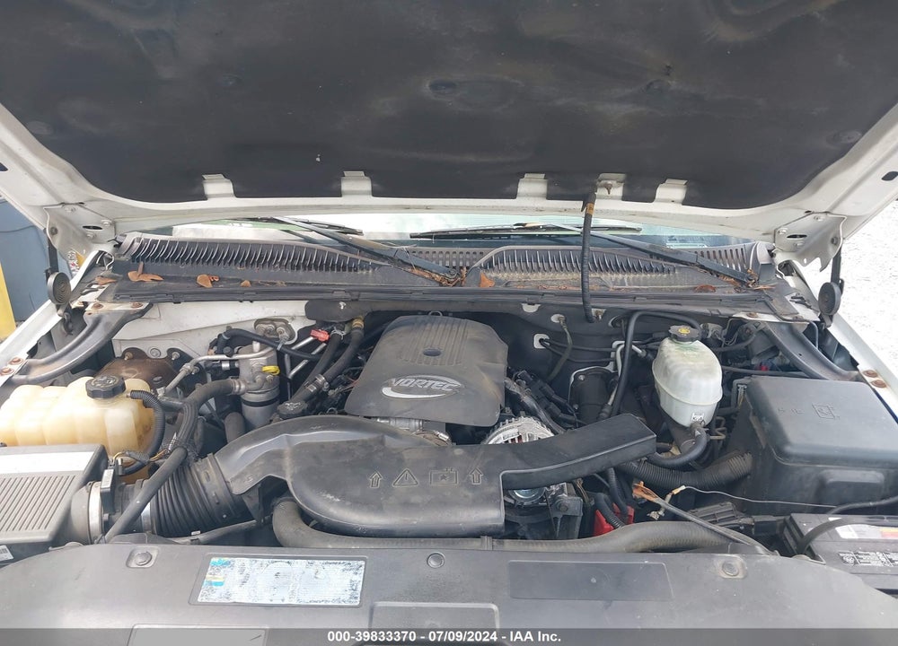 2005 CHEVROLET SUBURBAN 1500 LS VIN: 3GNEC16Z75G270006