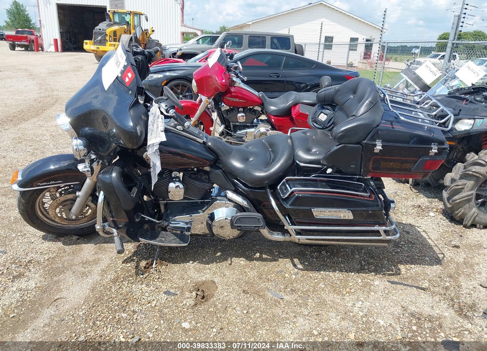 2002 HARLEY-DAVIDSON FLHTCUI VIN: 1HD1FCW152Y601069