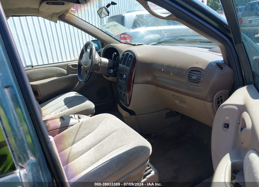 2001 CHRYSLER TOWN & COUNTRY LXI VIN: 2C8GP54L91R125368
