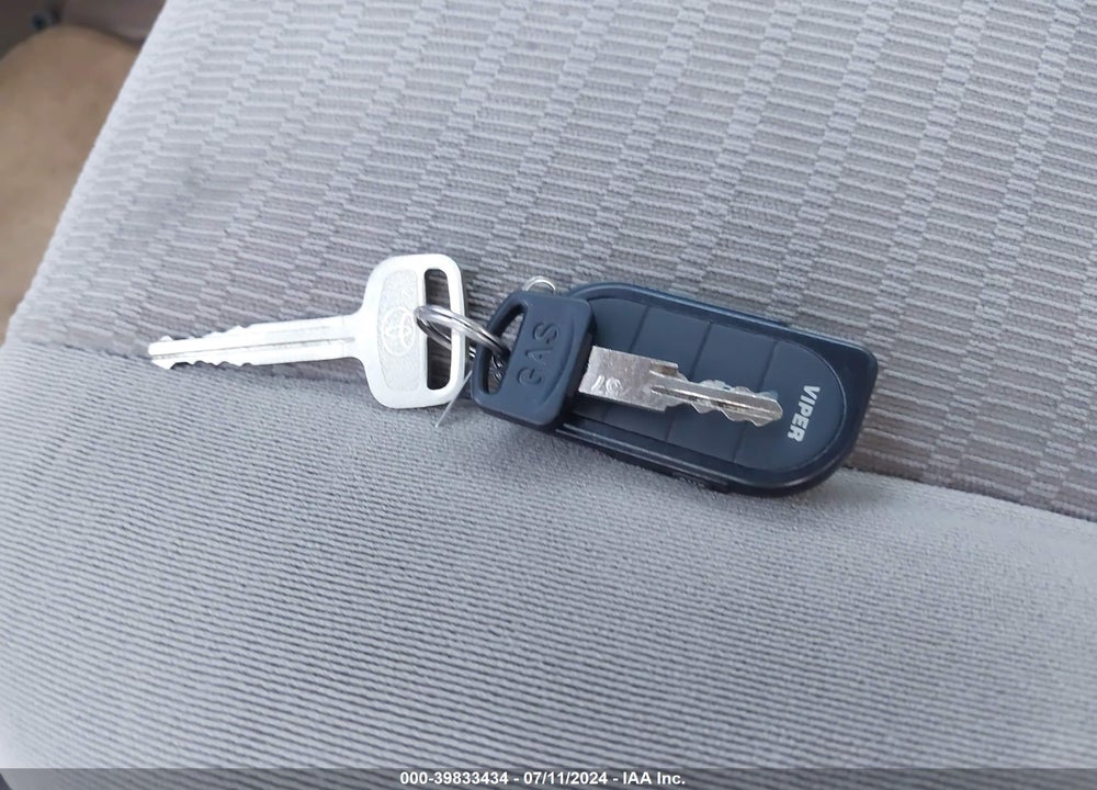 2006 TOYOTA CAMRY LE VIN: 4T1BE30KX6U746627