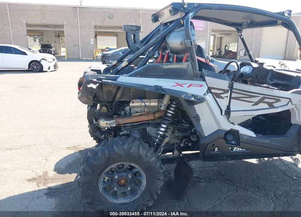 2021 POLARIS RZR XP TURBO VIN: 3NSNAE92XMF140437