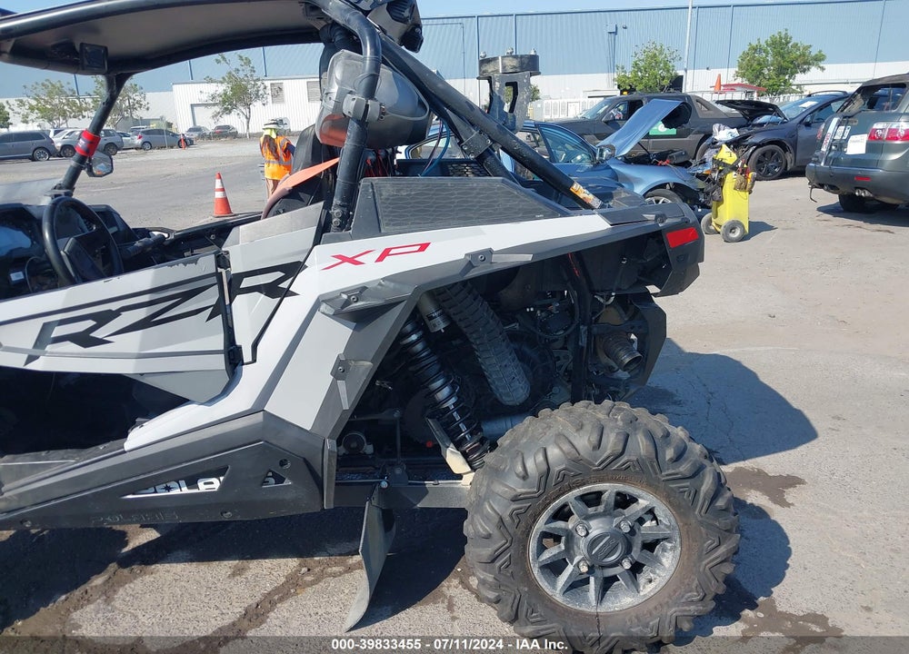 2021 POLARIS RZR XP TURBO VIN: 3NSNAE92XMF140437