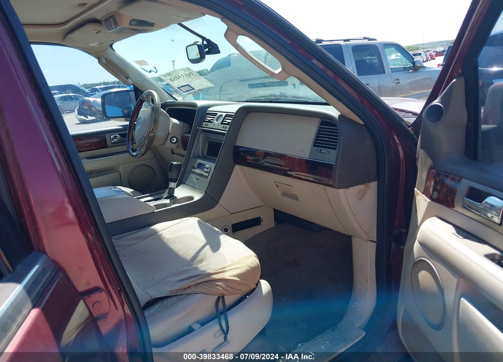 2004 LINCOLN NAVIGATOR VIN: 5LMFU27R24LJ03979