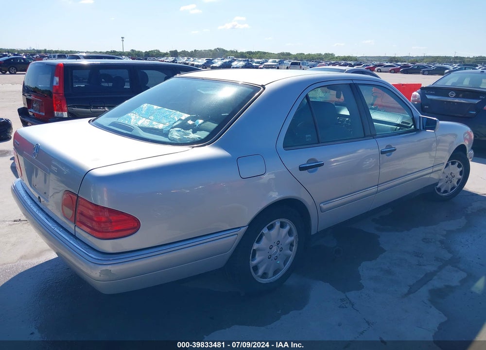 1999 MERCEDES-BENZ E 320 VIN: WDBJF65H2XA950948