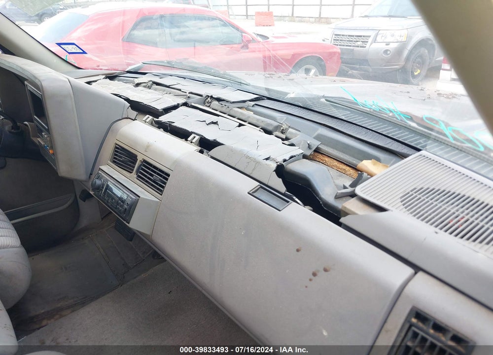 1993 CHEVROLET GMT-400 C1500 VIN: 2GCEC19K6P1257749