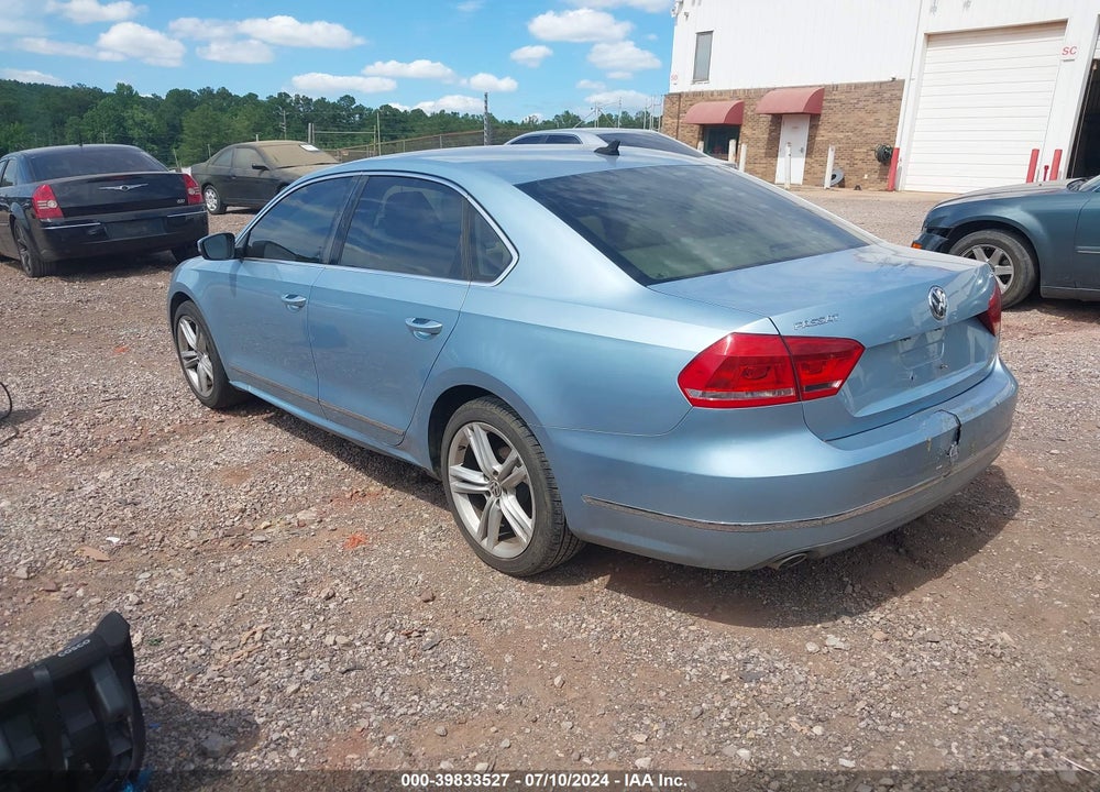 2013 VOLKSWAGEN PASSAT 2.0L TDI SE VIN: 1VWBN7A31DC044957