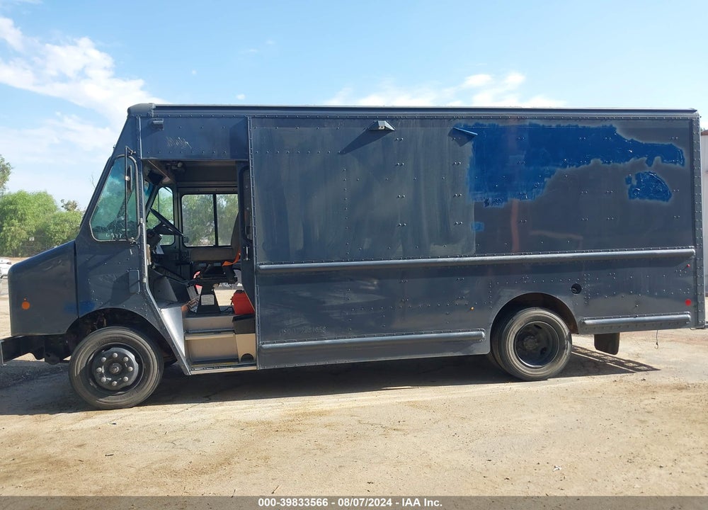2020 FREIGHTLINER MT45G VIN: 4UZAC2EAXLCLZ6977