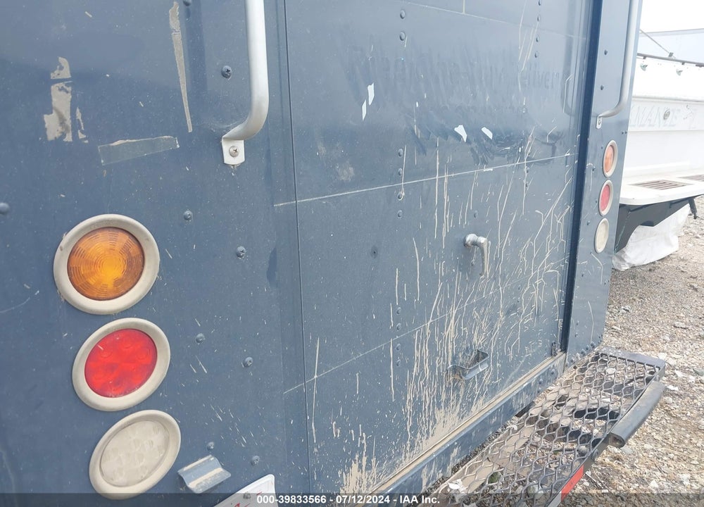 2020 FREIGHTLINER MT45G VIN: 4UZAC2EAXLCLZ6977