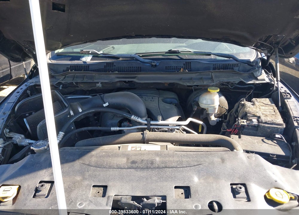 2017 RAM 1500 SLT VIN: 1C6RR7LT2HS763074