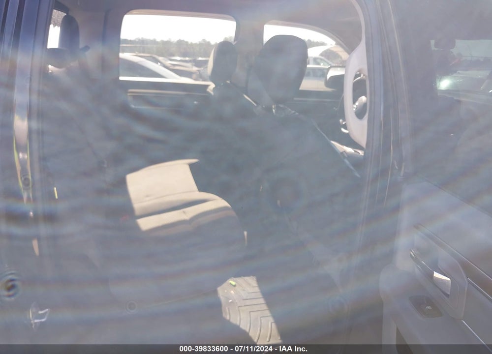 2017 RAM 1500 SLT VIN: 1C6RR7LT2HS763074